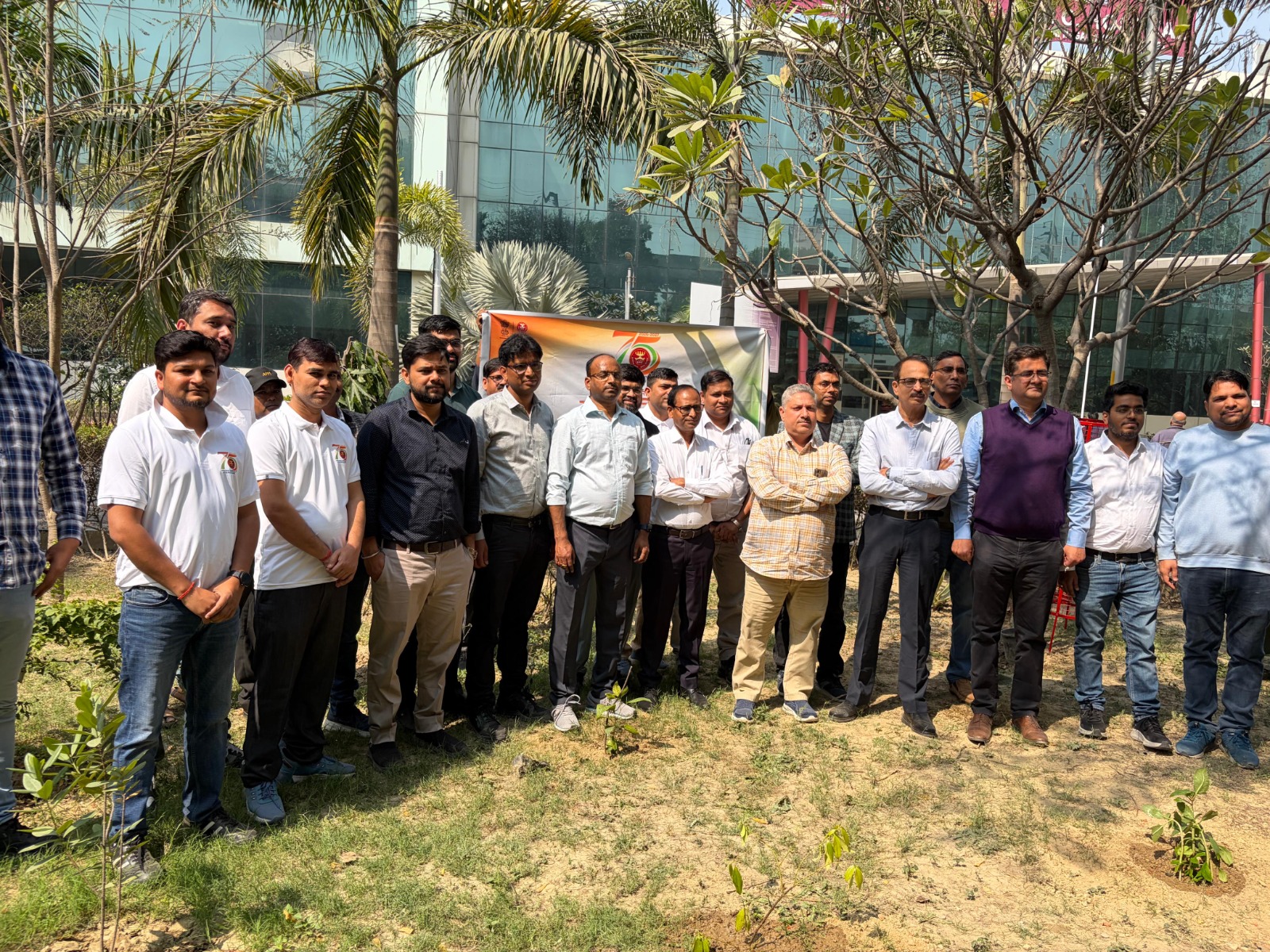 उप क्षेत्रीय कार्यालय, लखनऊ तथा ईएसआईसी अस्पताल, लखनऊ के संयुक्त तत्वावधान में वृक्षारोपण कार्यक्रम एवं जागरूकता (हिंदी)